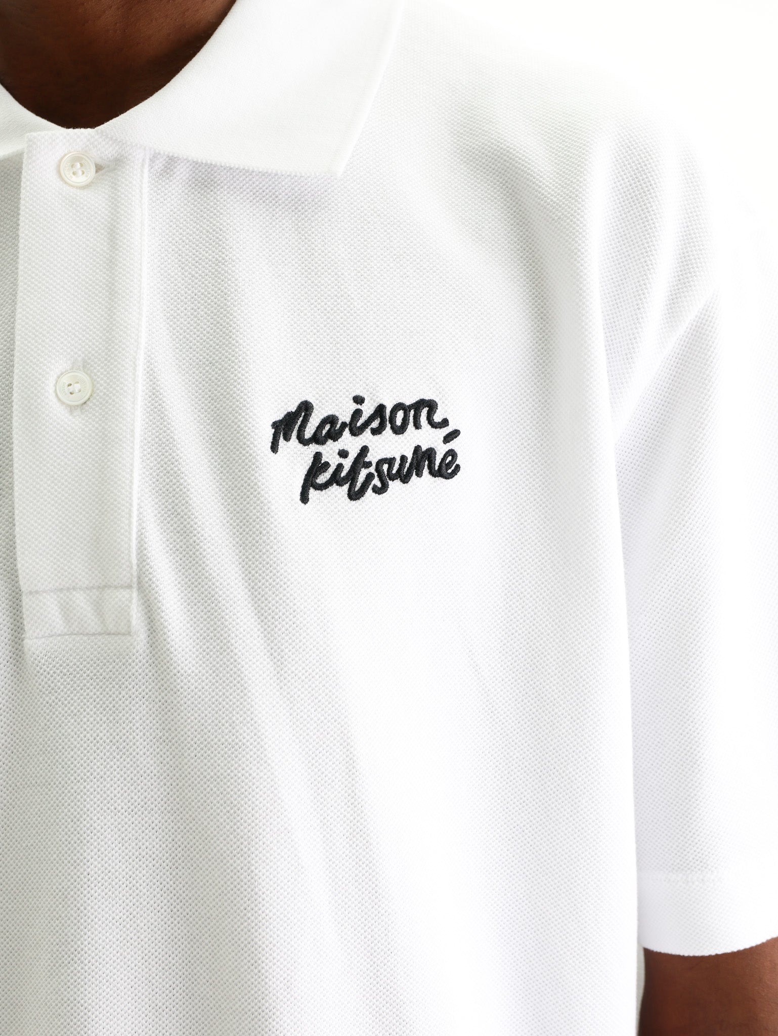 Maison Kitsune Golfer Handwriting Comfort White-Black
