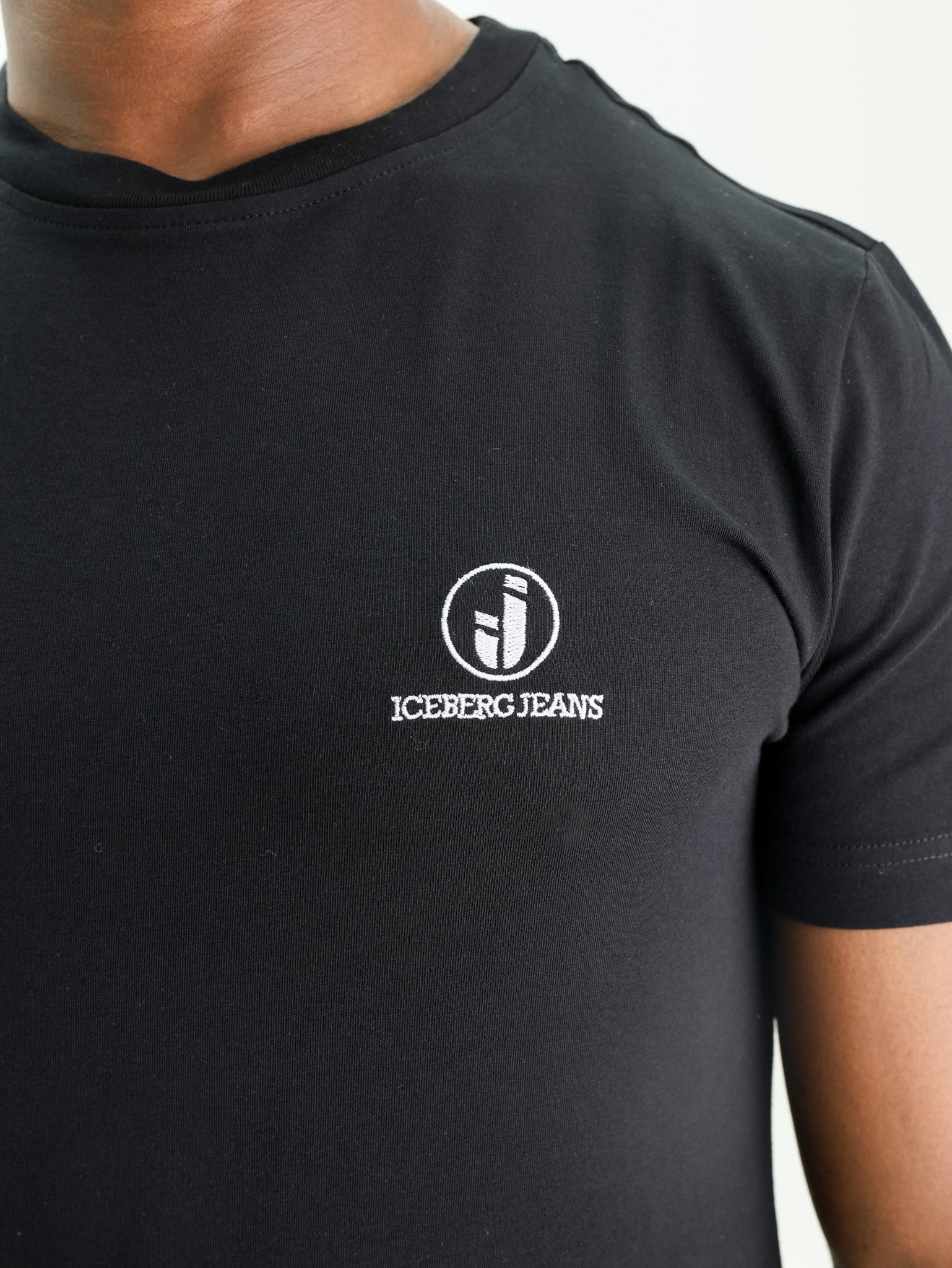Iceberg T-Shirt Embro Iceberg Logo Black