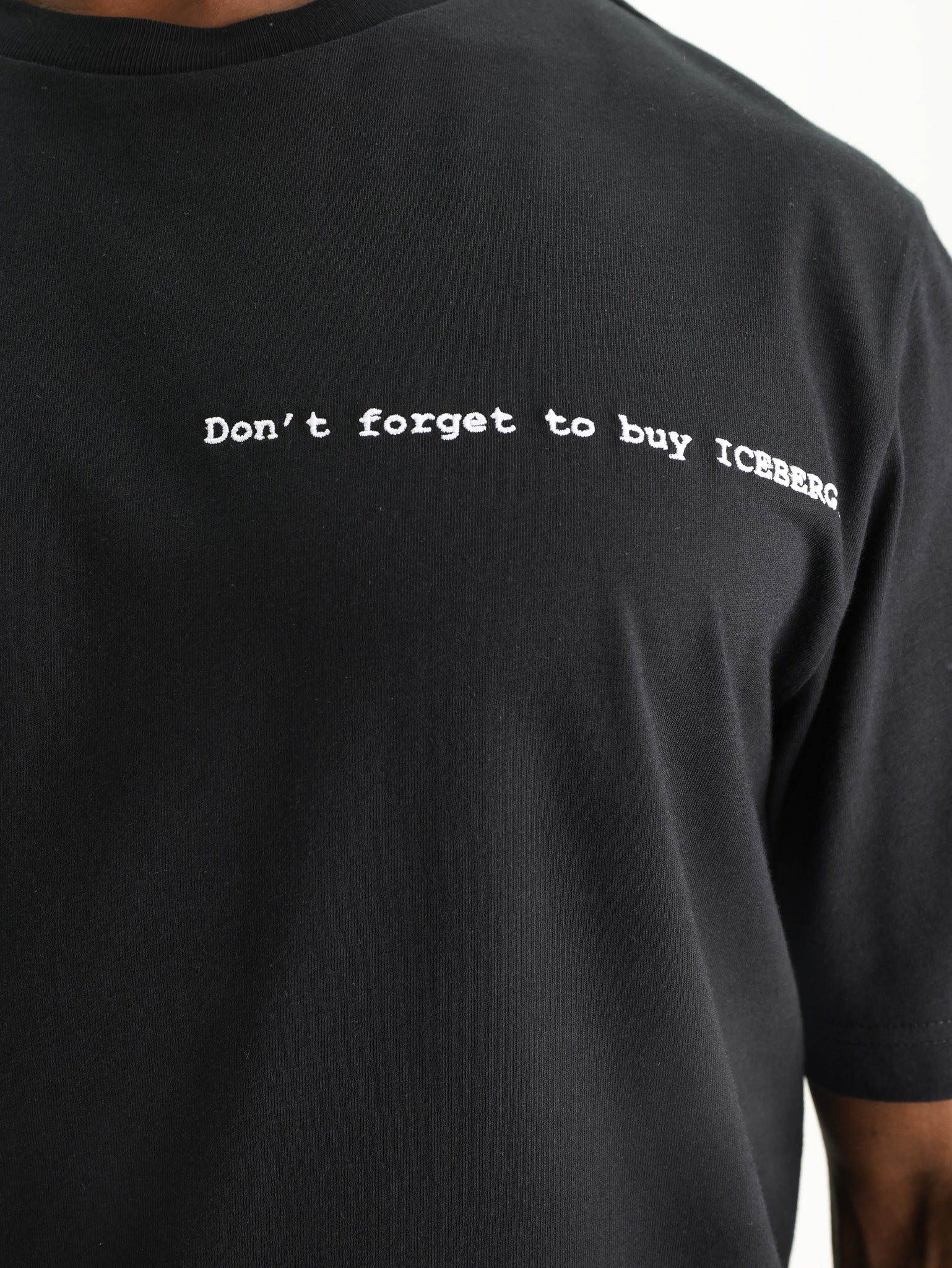 Iceberg T-Shirt Front Embroidery Black