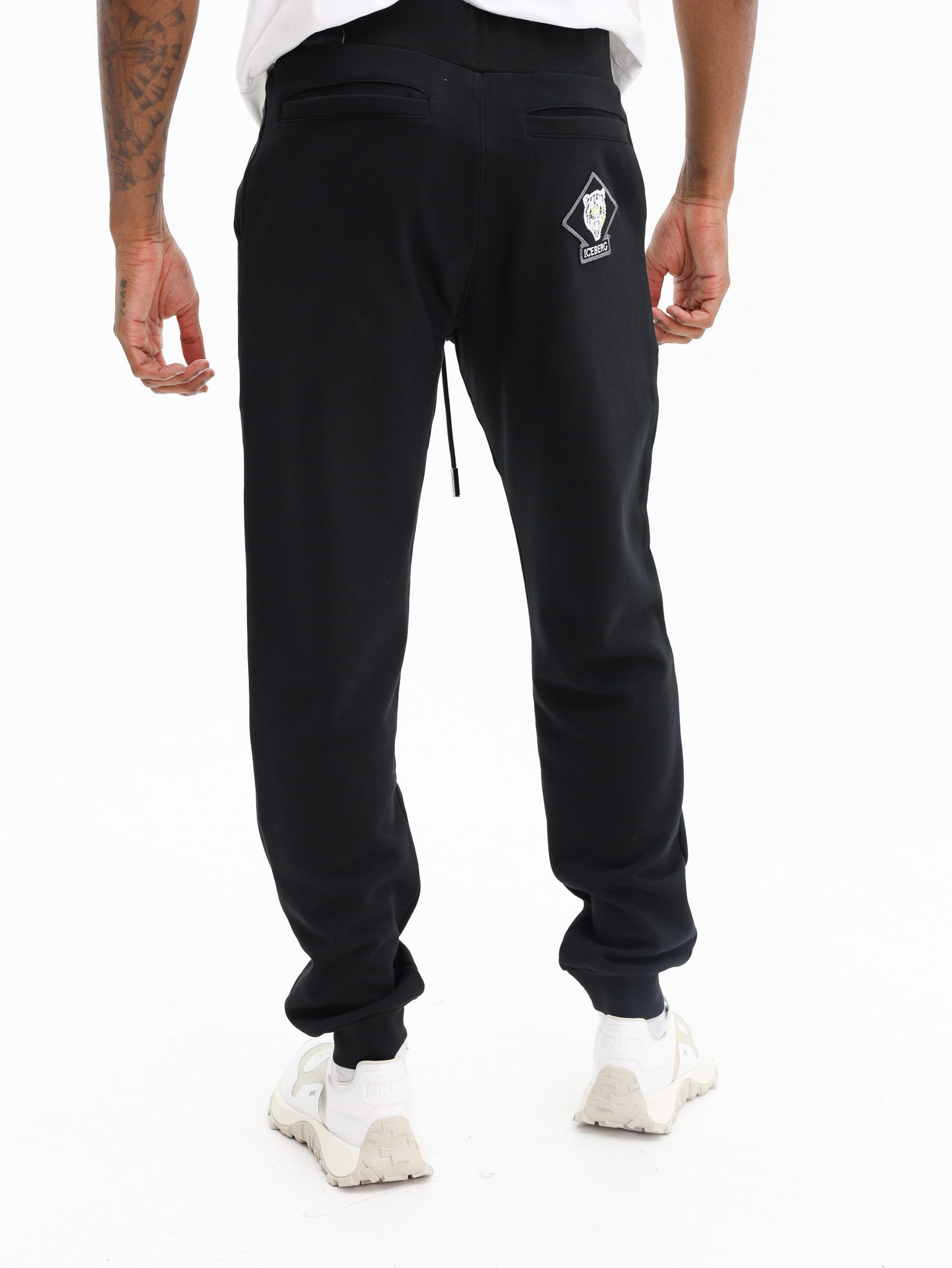 Icebergjogger Fleece Embro Bear Patch Black