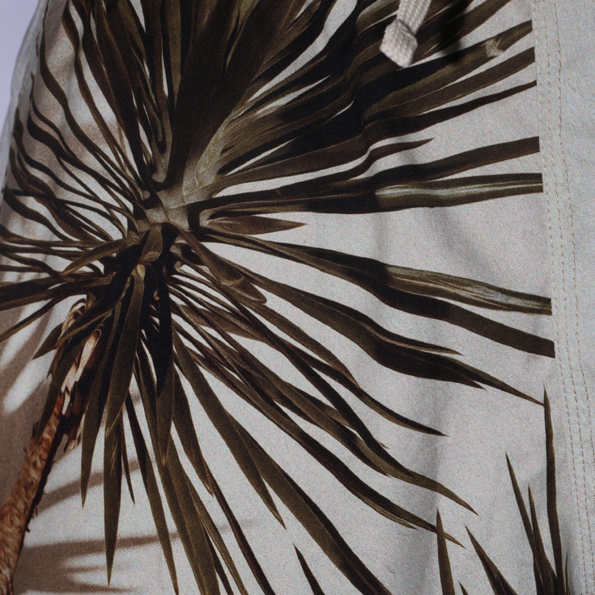 Blue Sky Inn Short Palm Print Beige
