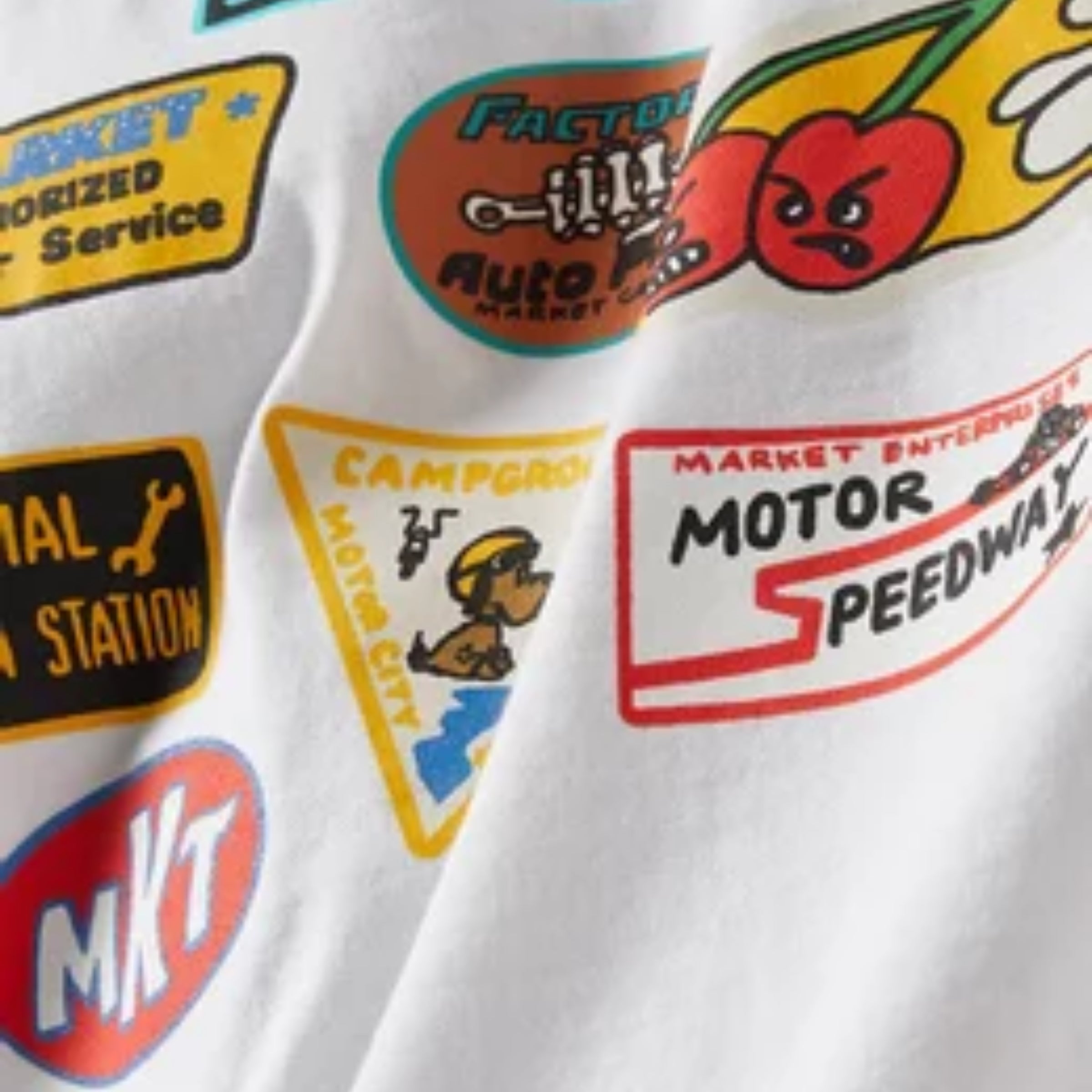 Market T-Shirt Patched White