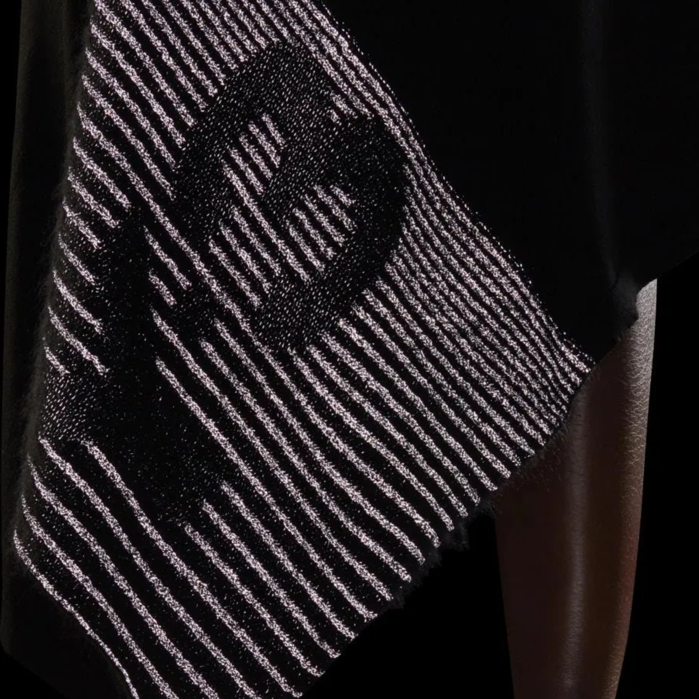 Y-3 Skirt Logo Black