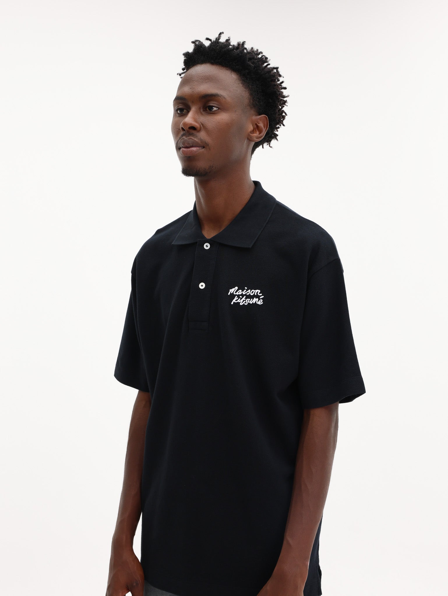 Maison Kitsune Golfer Handwriting Comfort Black-White