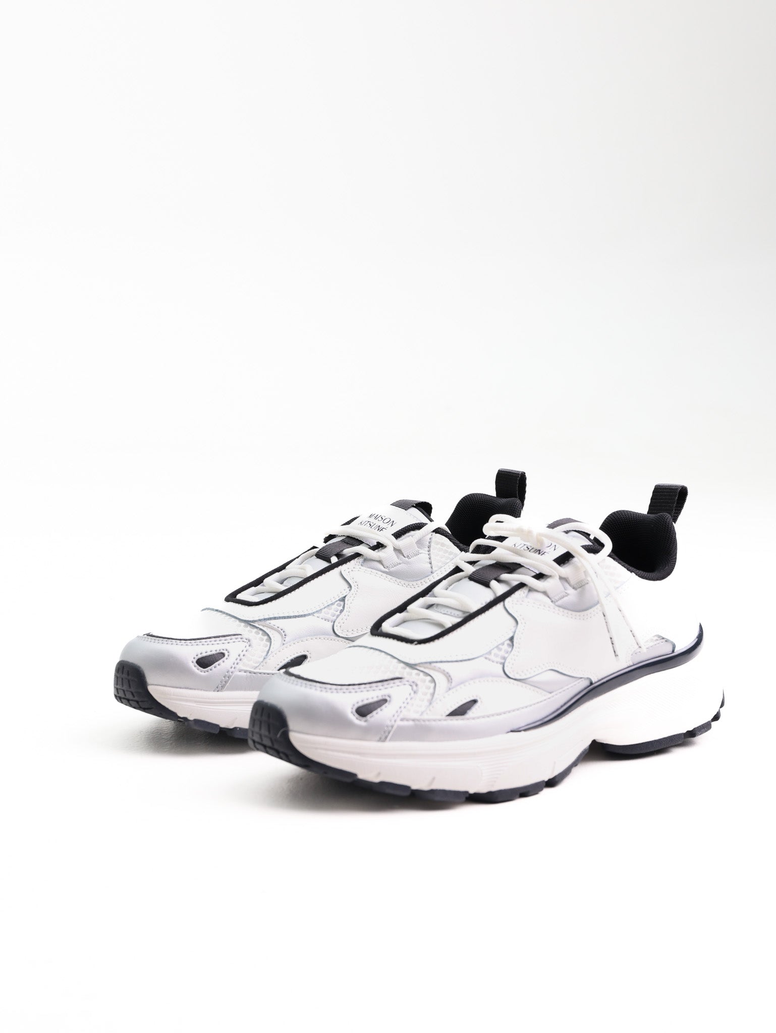 Maison Kitsune Sneaker Mks5 Sora Runners Silver-White