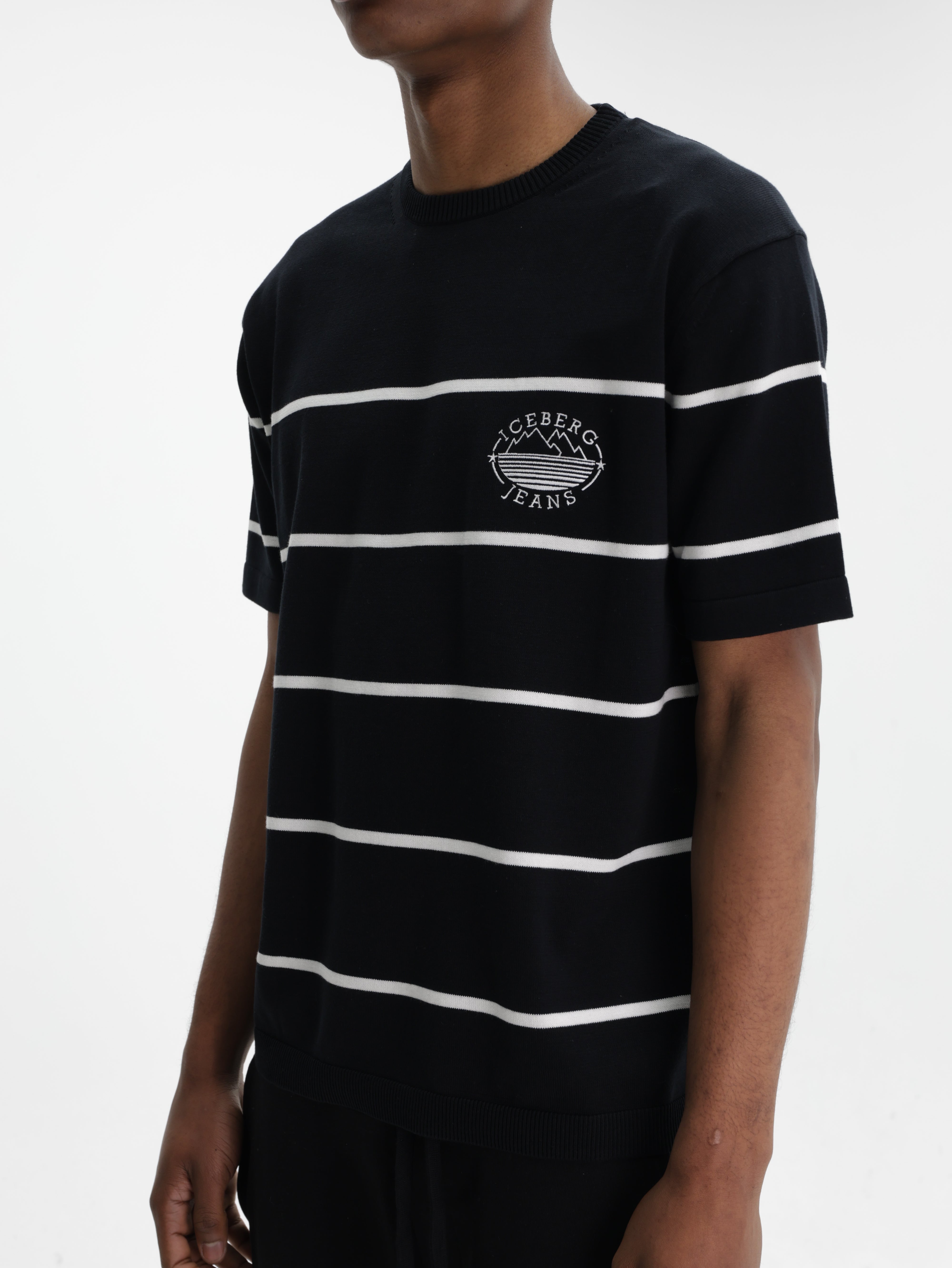 Iceberg Jeans T-Shirt Horiz White Stripe Black