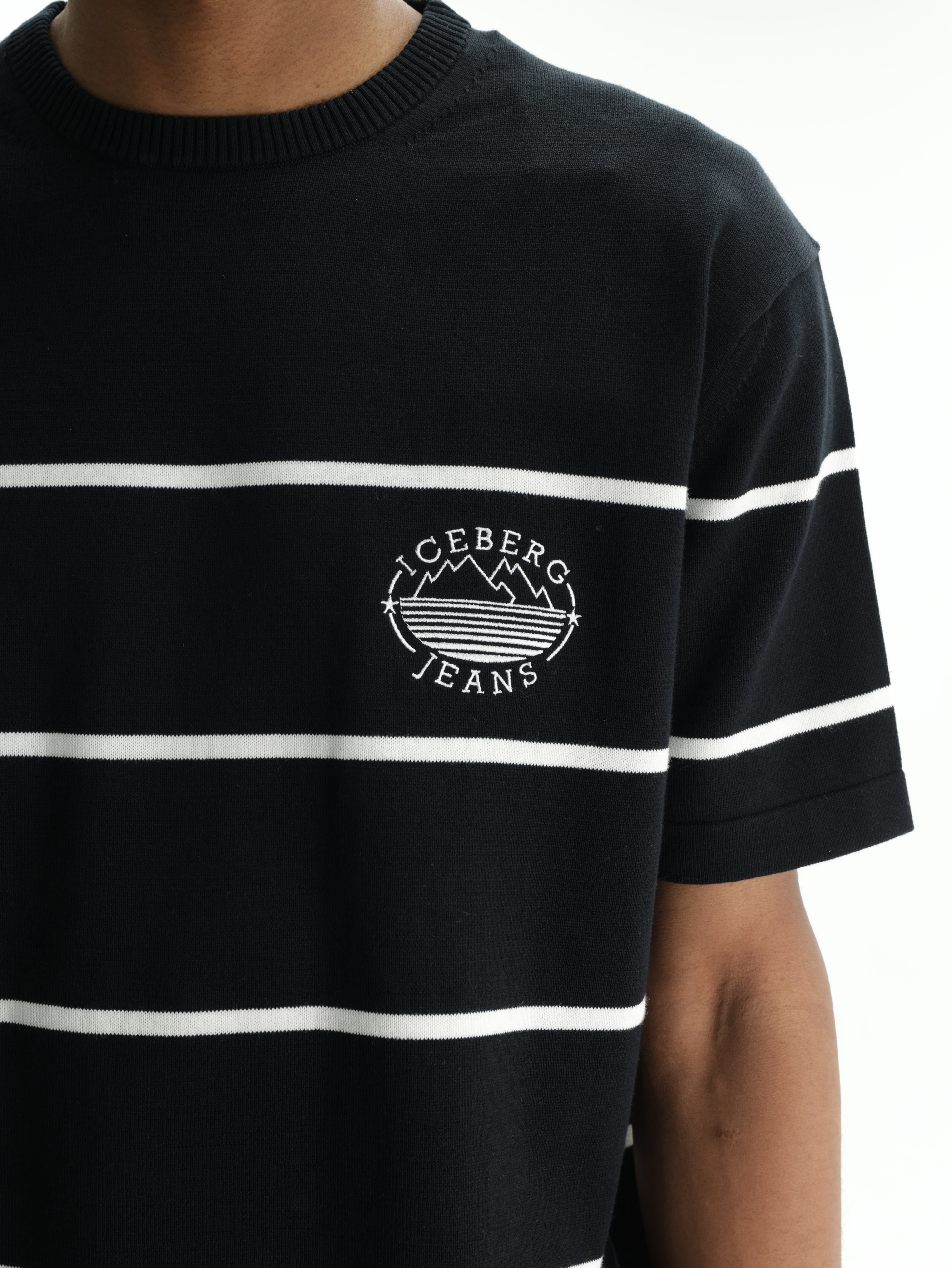 Iceberg Jeans T-Shirt Horiz White Stripe Black