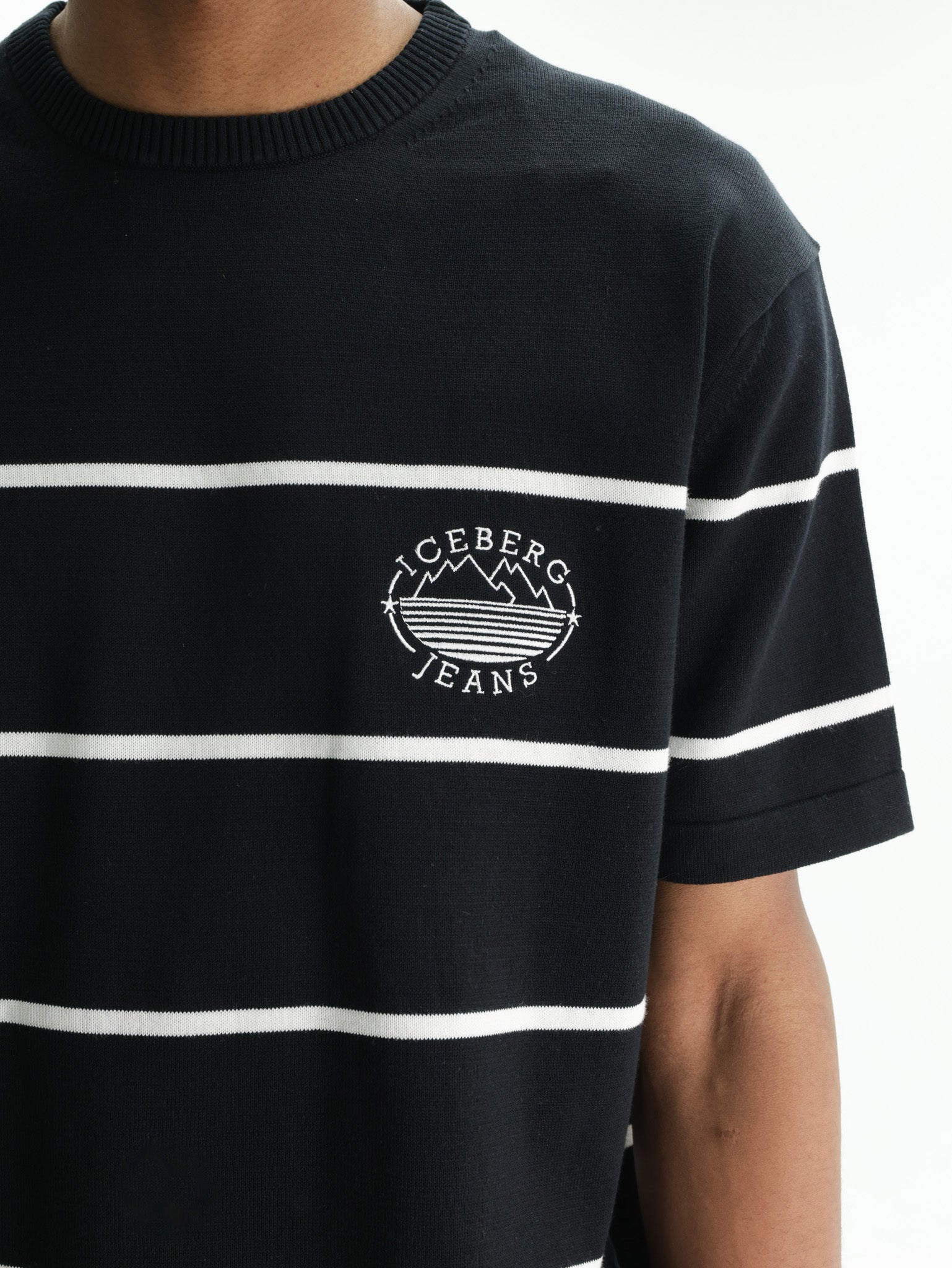 Iceberg Jeans T-Shirt Horiz White Stripe Black