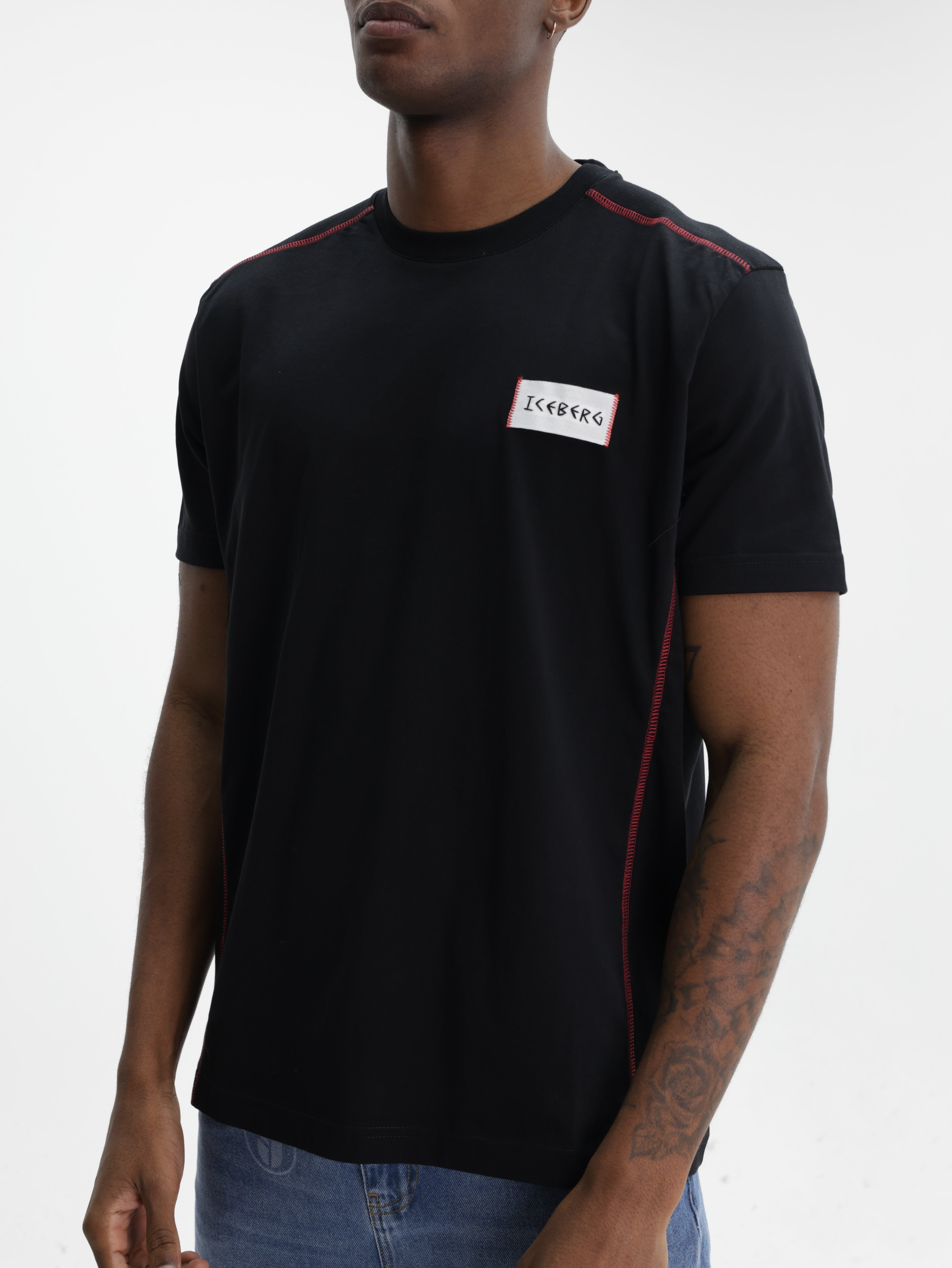 Iceberg T-Shirt Red Stitch Around Black