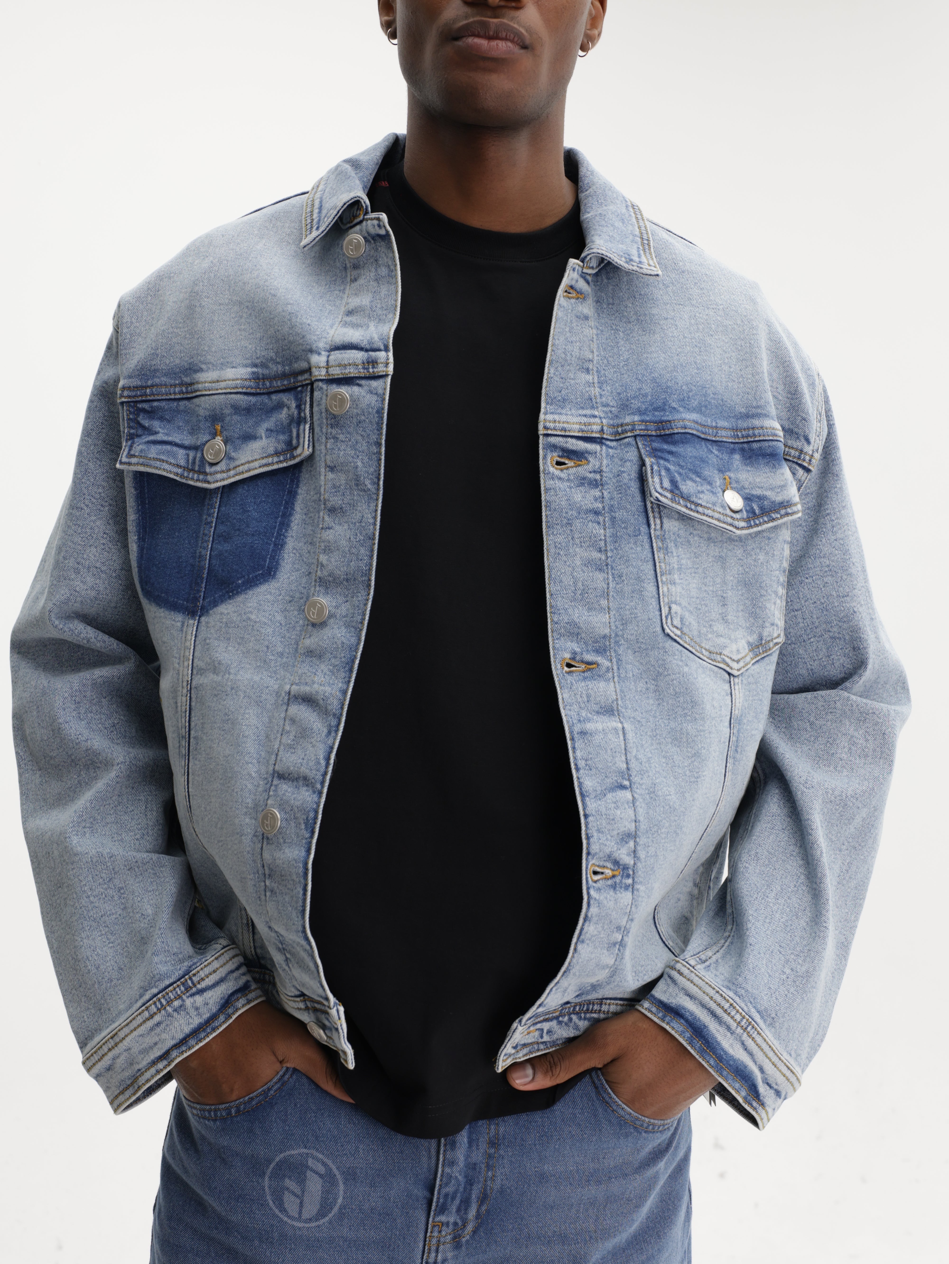 Iceberg Jeans Jacket Denim  Button Up Light Wash