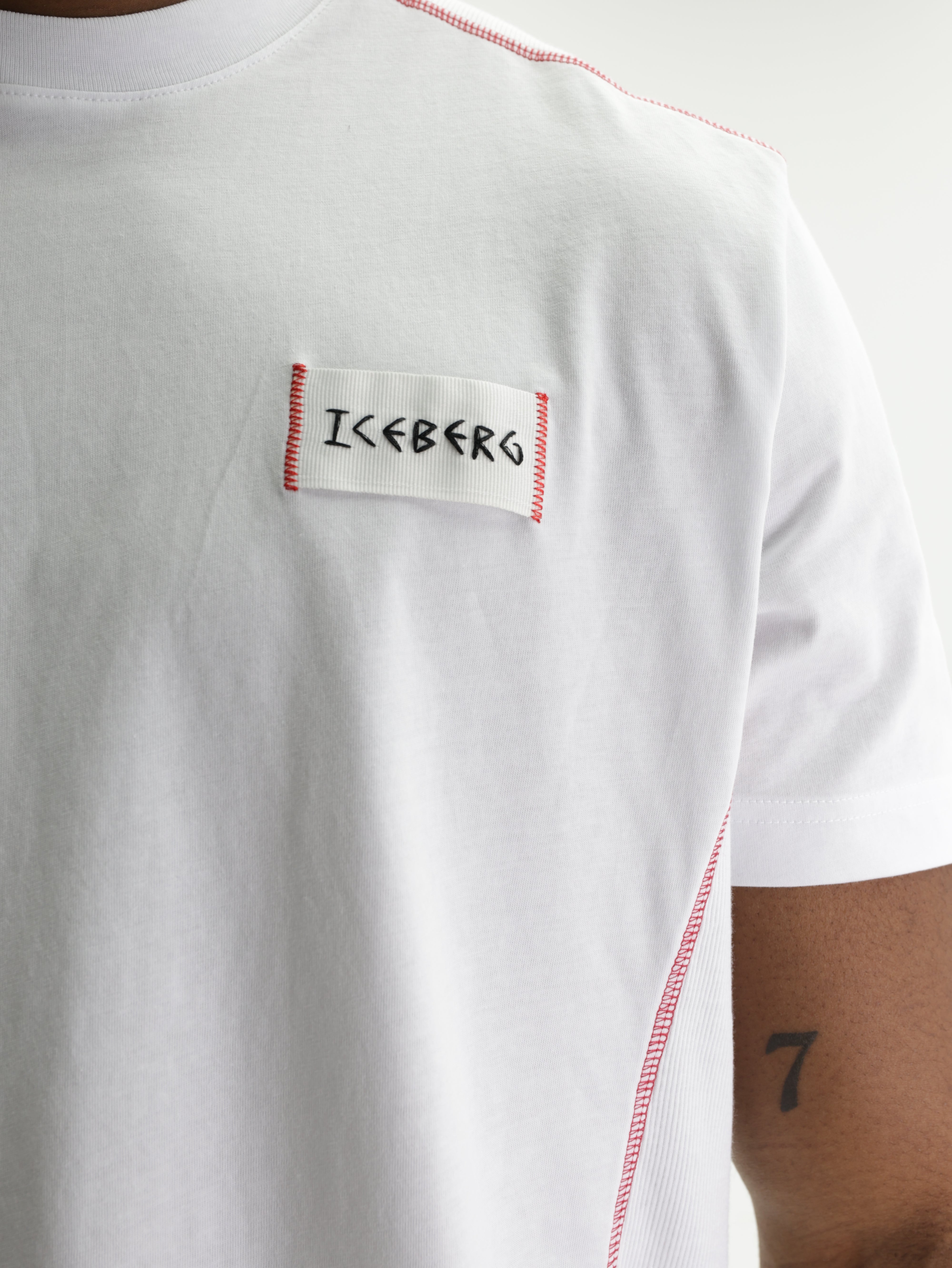Iceberg T-Shirt Red Stitch Around White