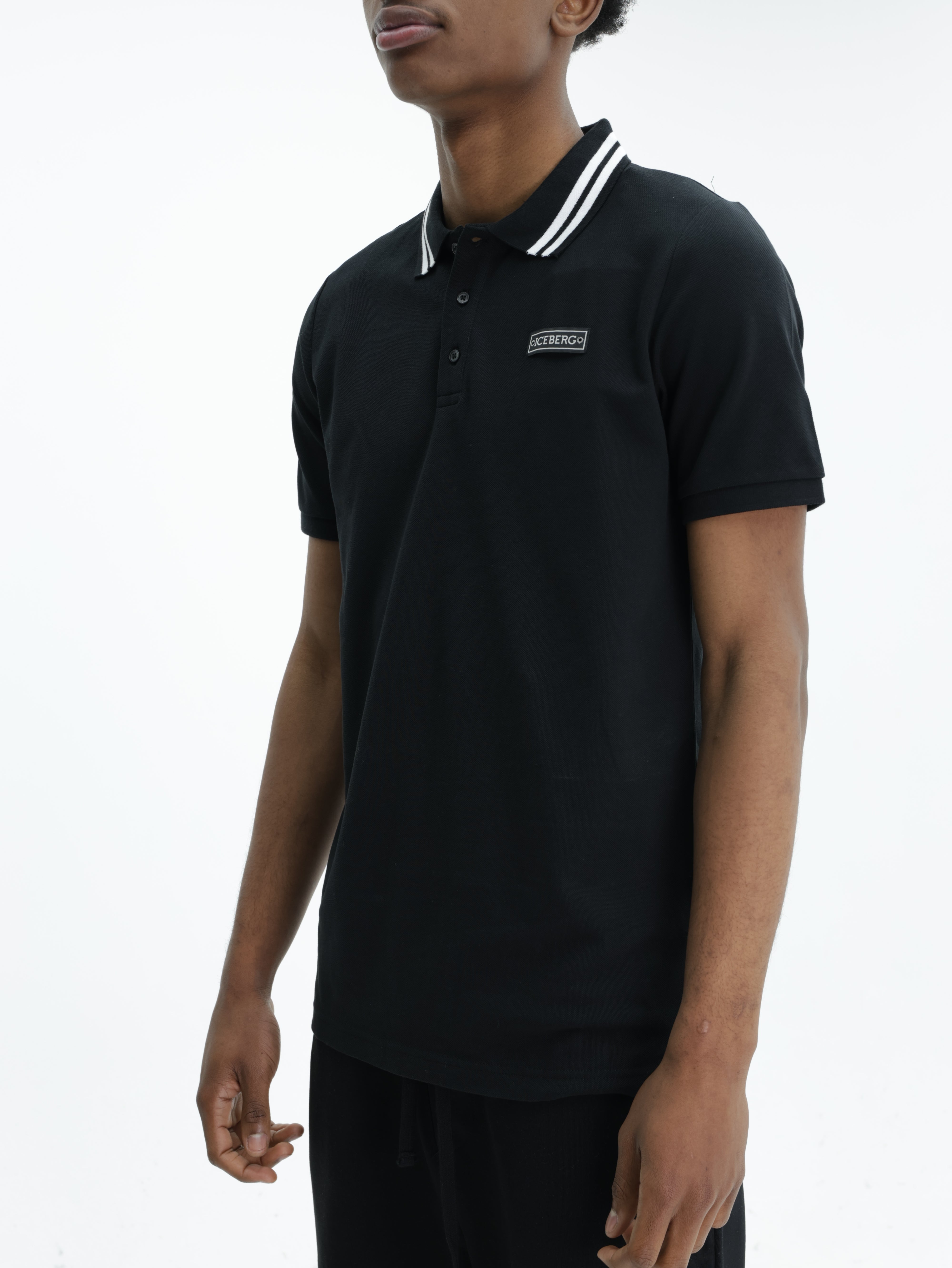 Iceberg Golfer Collar Button Logo Black