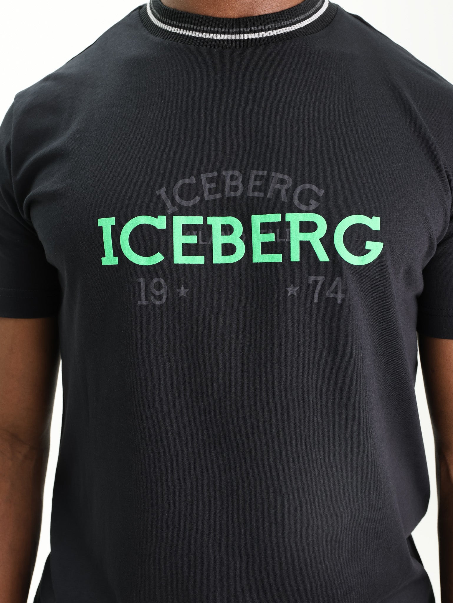 Iceberg T-Shirt Front Print Black